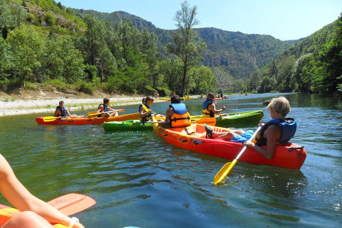 sport-activite-nature-lozere-canoe-kayak-03-1200x800.jpg